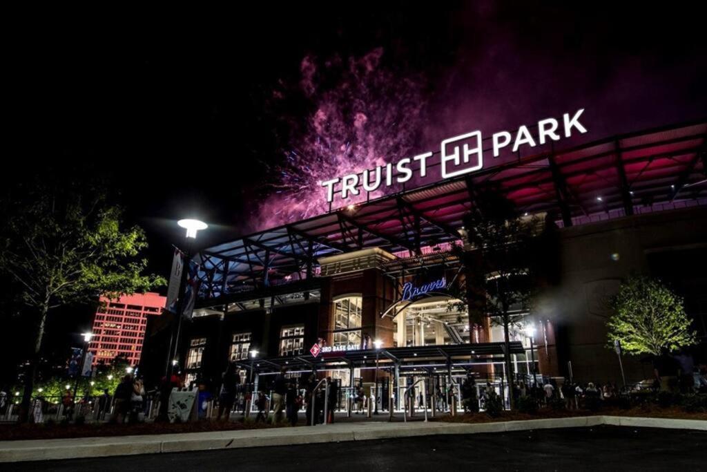 Truist Park Comfort Stays Atlanta Extérieur photo